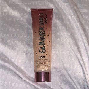 Victoria’s Secret Shimmering Scrub Wash